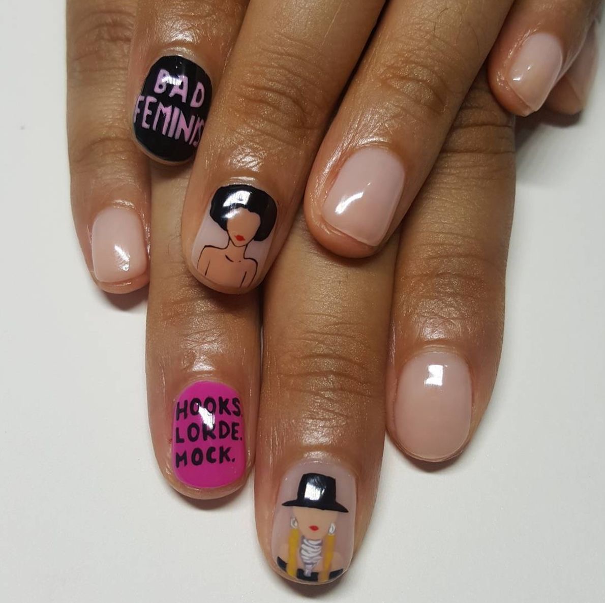 graceful women’s day nail art design-13